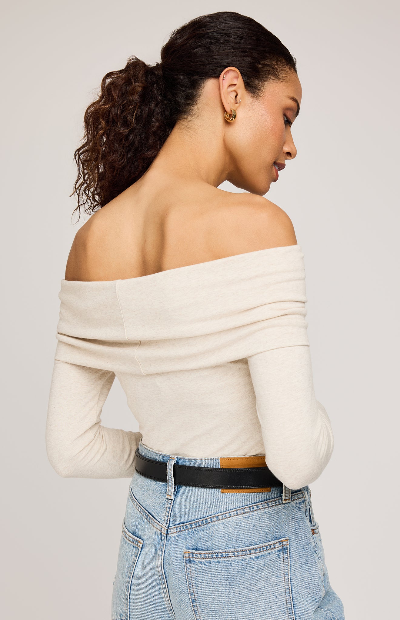 CHARLIZE Off The Shoulder Top