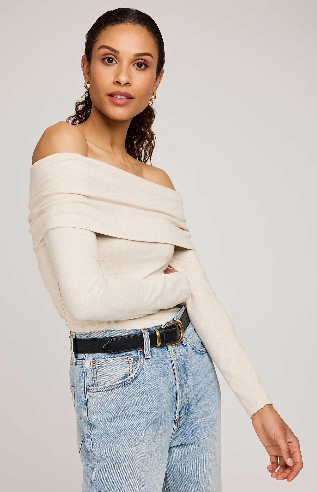 CHARLIZE Off The Shoulder Top