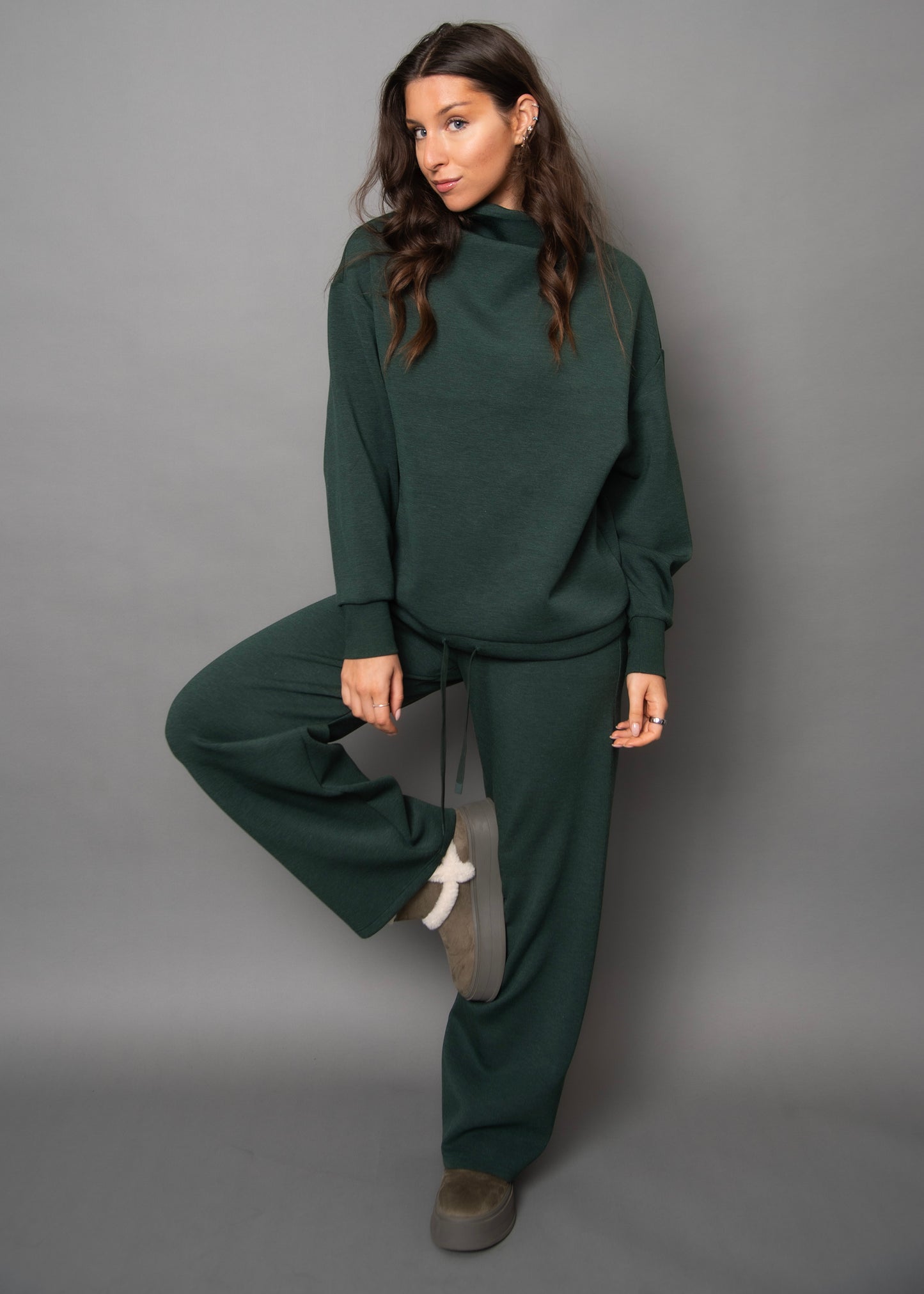 MORINA - Soft Knit Funnel Neck