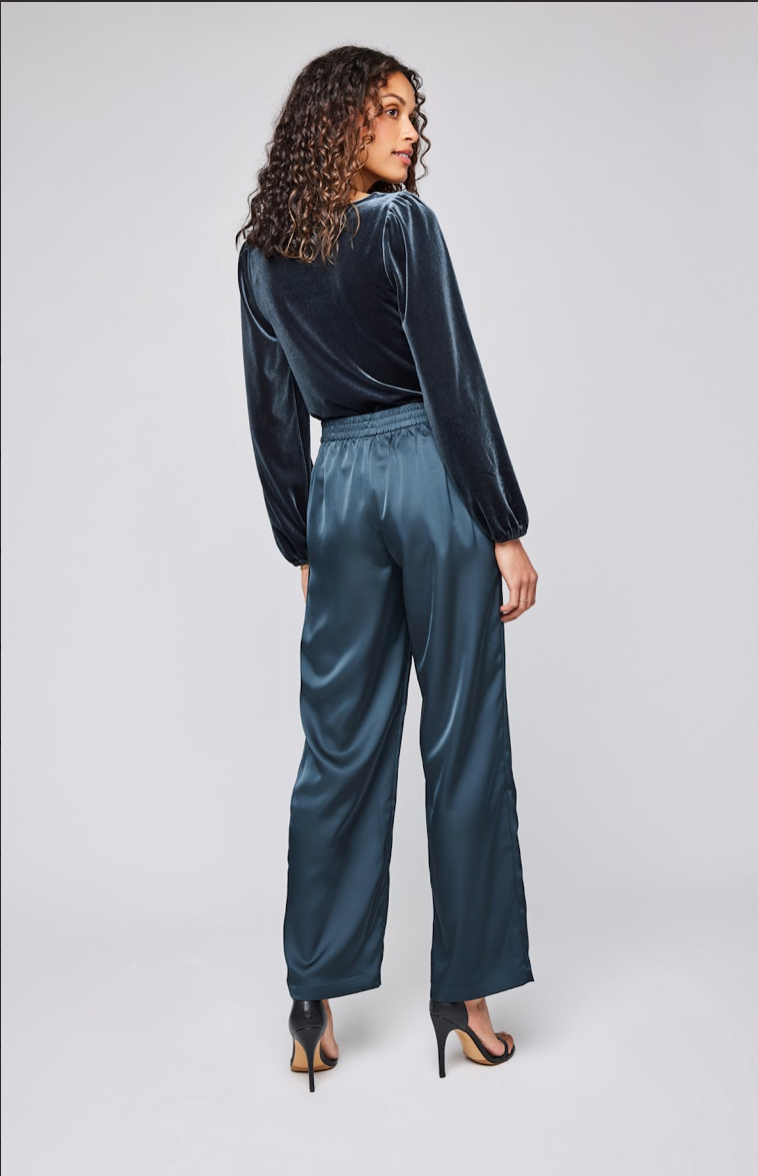 ARIANA Velvet Top - Twilight