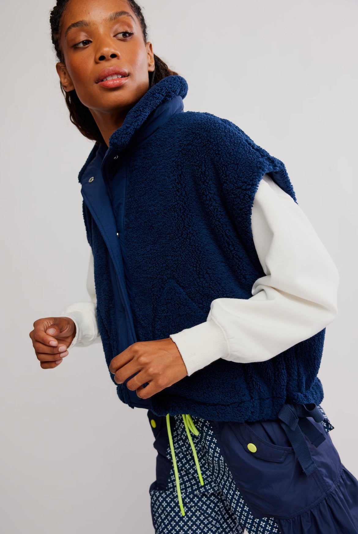 SCOUT IT OUT - Fleece Vest