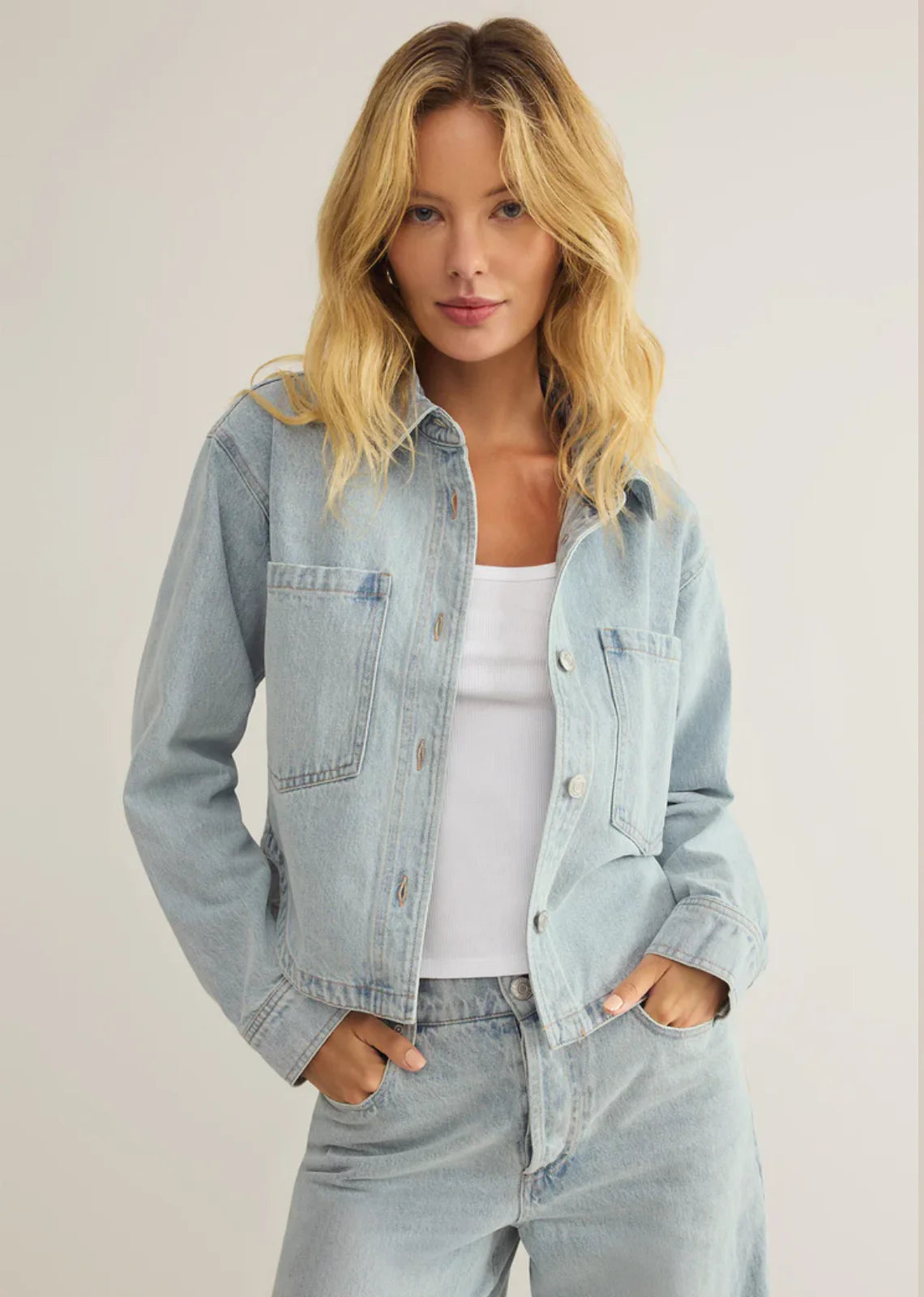 ALL DAY Cropped Denim Jacket