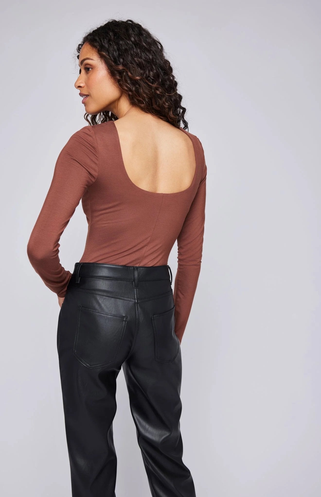 NADIRA Top - Brown