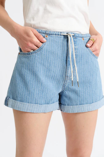 MADDIE Mid Rise Short in Whimsy