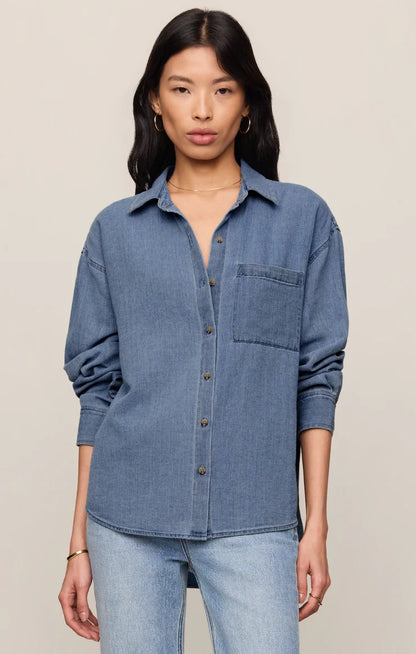 THE PERFECT TWILL BUTTON UP IN CLASSIC INDIGO