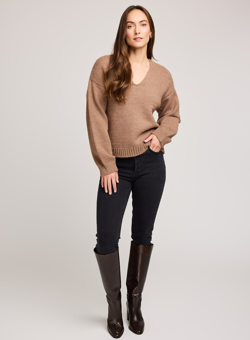 ANGELIC - V-Neck Swater