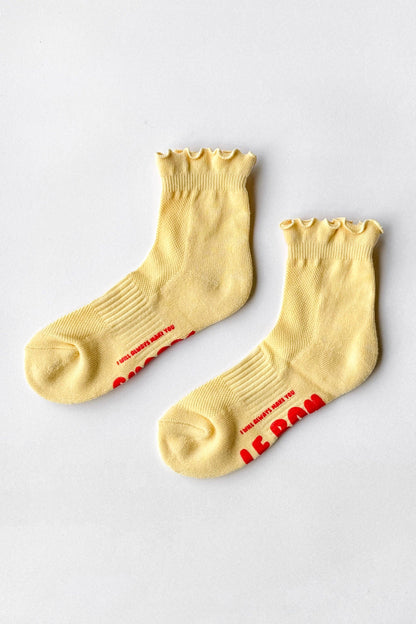 Ruffled Hugger Crew Socks in VANILLA / RED