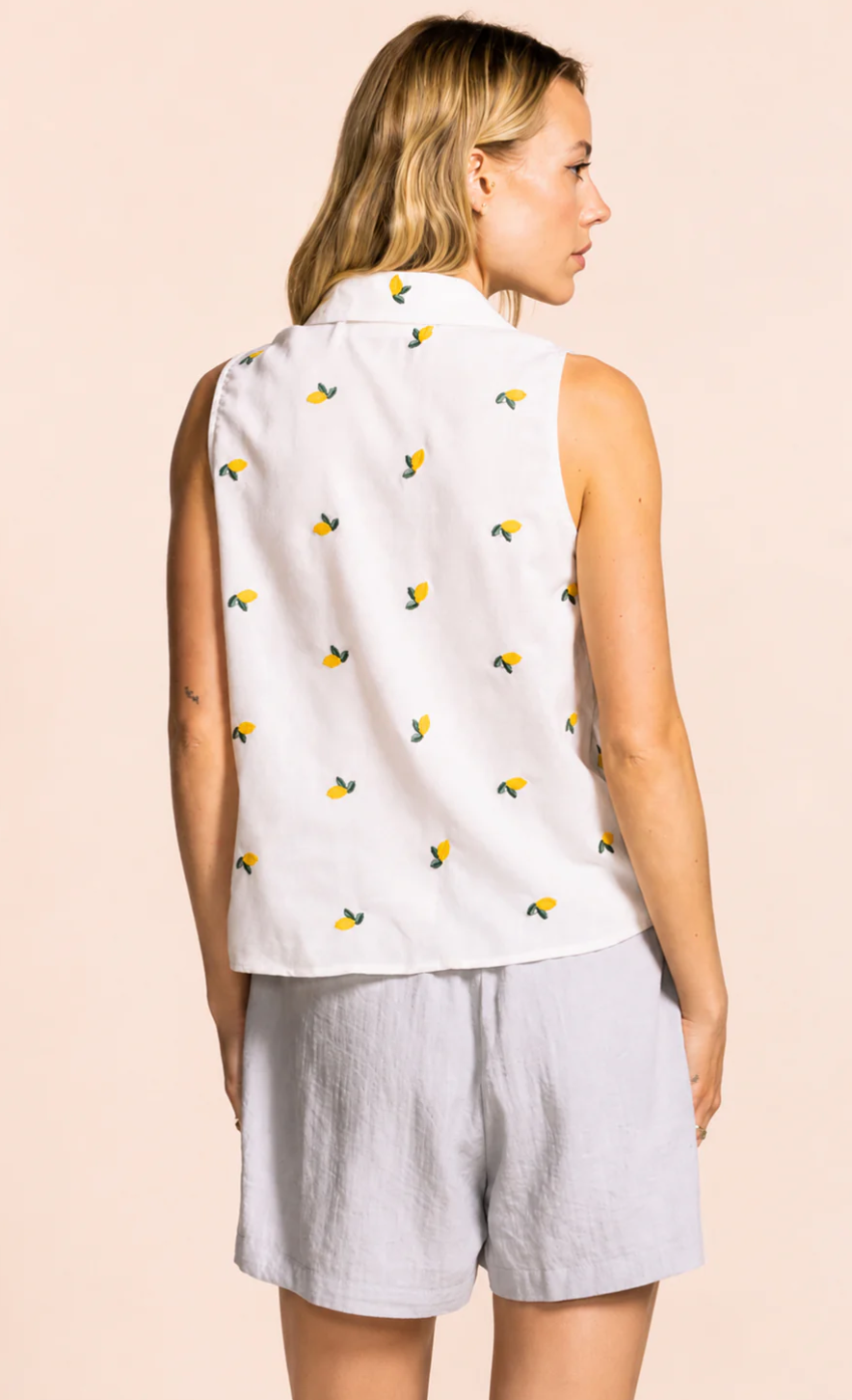 BECKY BUTTON UP TOP
