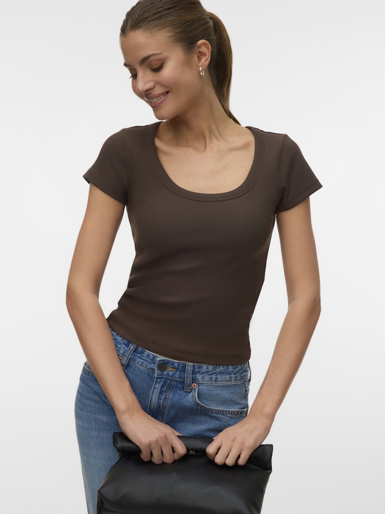 CHLOE SCOOP NECK TEE