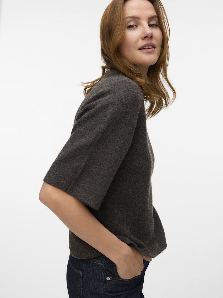 BOOM SHORT SLEEVE SWEATER