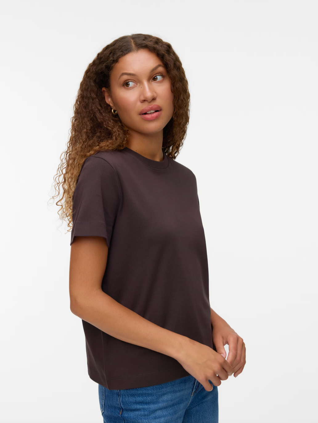 NAIMA TSHIRT IN CHOCOLATE