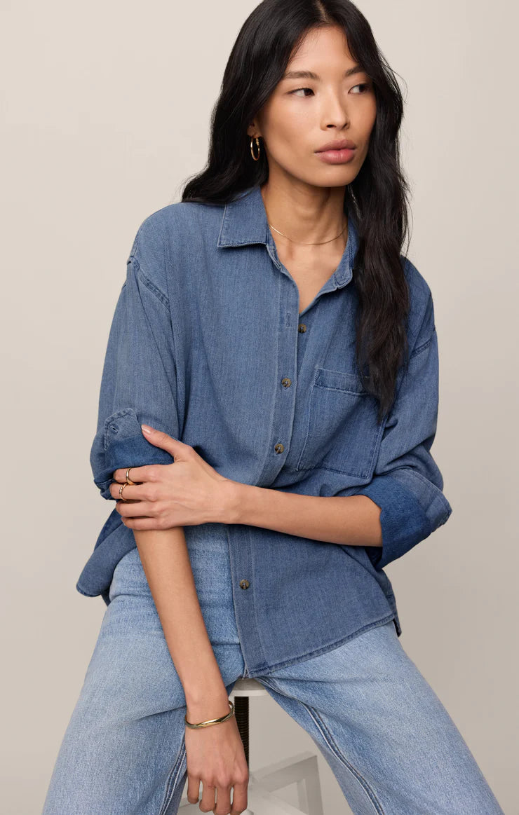 THE PERFECT TWILL BUTTON UP IN CLASSIC INDIGO