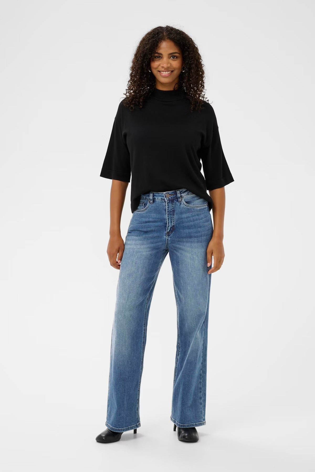 MEADOW Jeans - Medium Wash