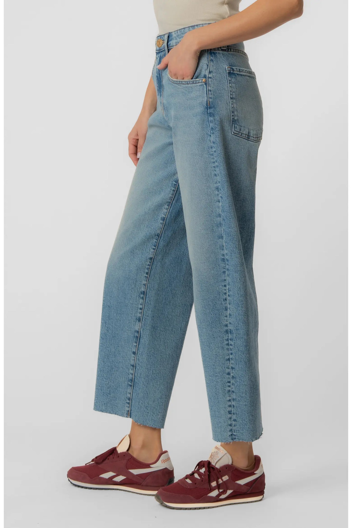 GWEN HIGH RISE WIDE LEG SLOUCHY RAW HEM IN ANSWERING