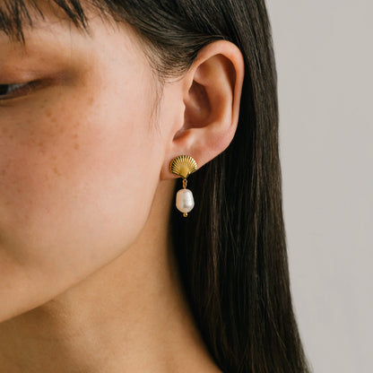 SHELL & PEARL DROP EARRINGS