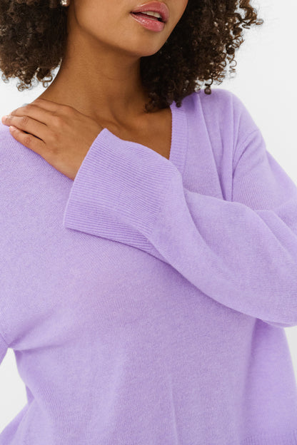 BETHINIA V NECK PULLOVER