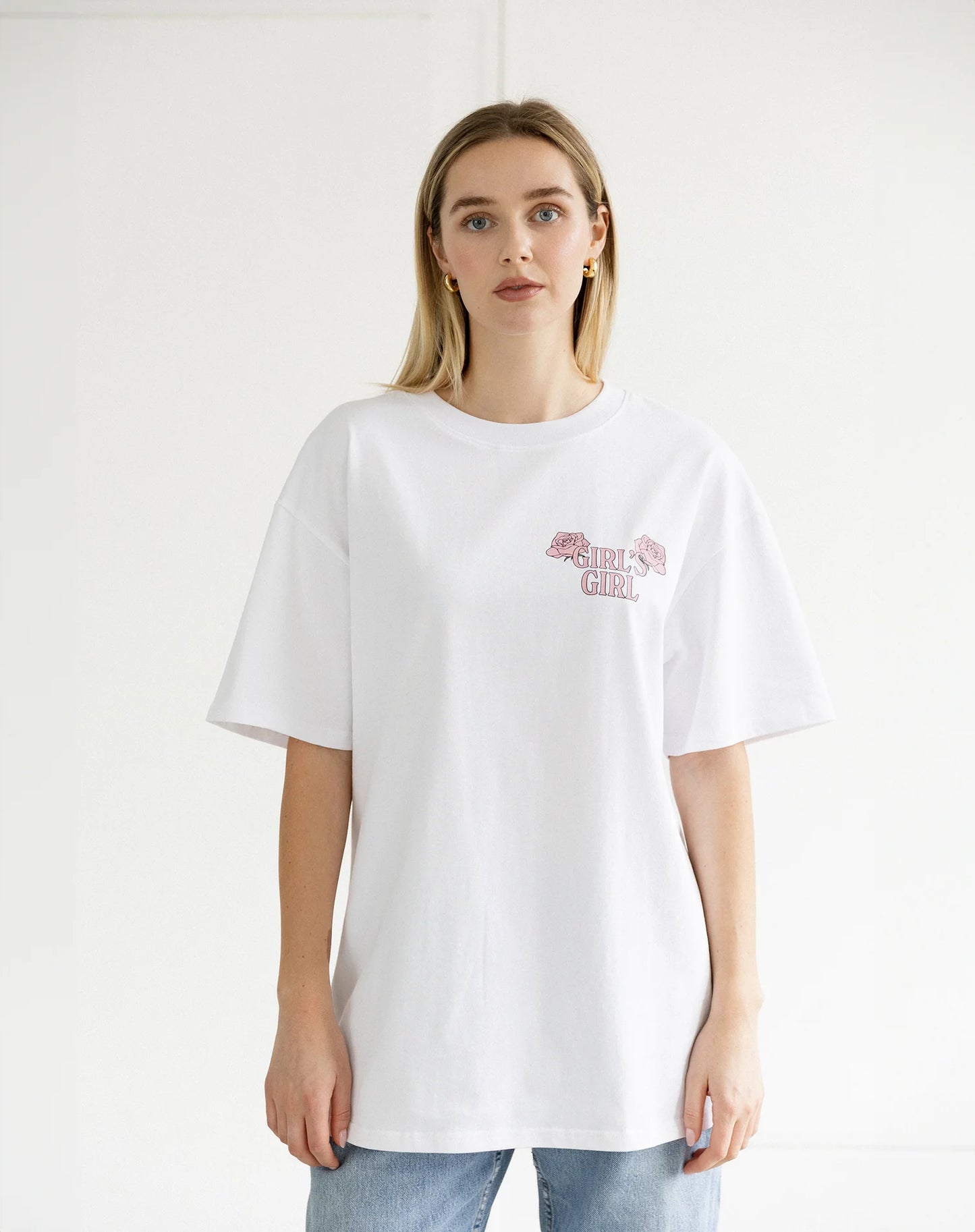 "GIRLS GIRL" OVERSIZED BOXY TEE