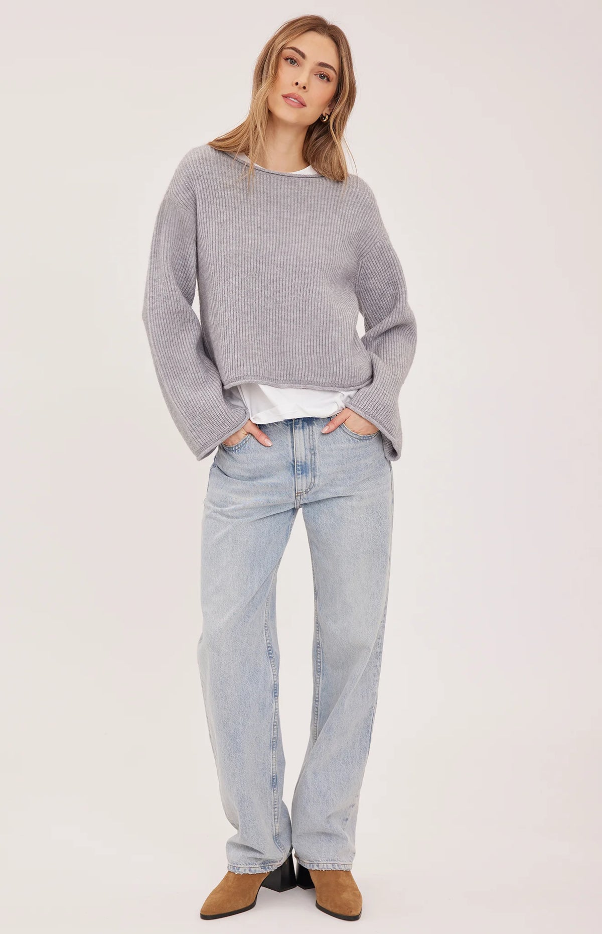 ELARA SWEATER