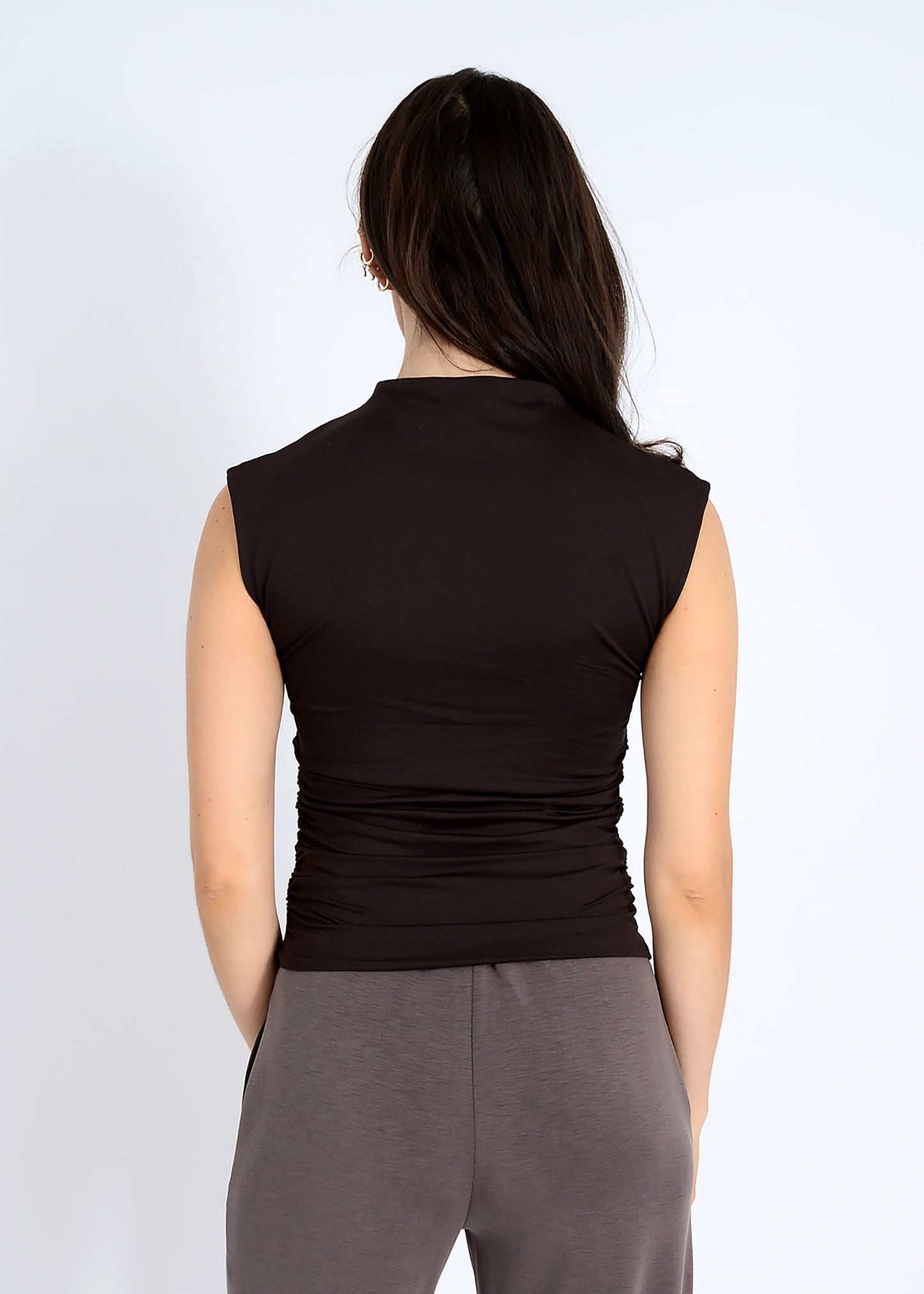 YVE - Funnel Neck Tee