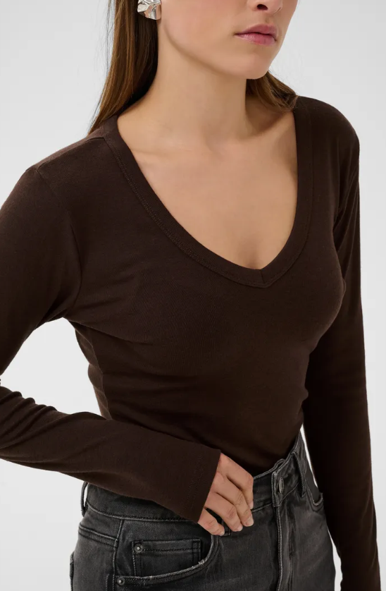 LIDDY VNECK LONGSLEEVE IN COFFEE BEAN