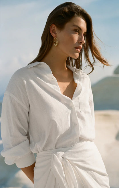 THE SIGNATURE LINEN BUTTON UP