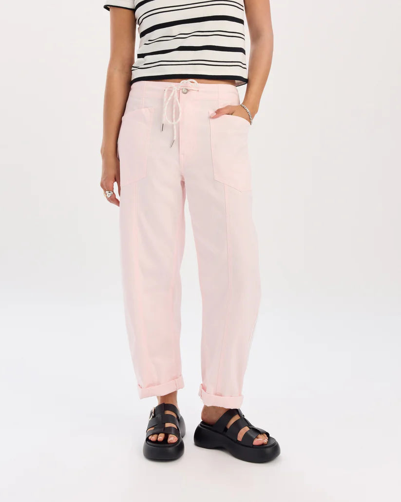 VILLA DRAWSTRING BARREL PANT IN PETAL