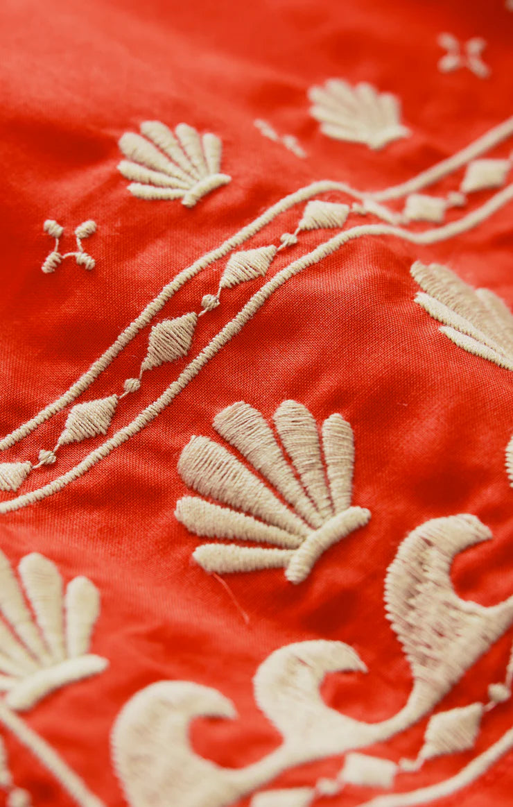 CAST OF WAVES TOP IN LYCHEE