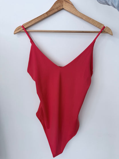VAREN Deep V Body suit - Cherry