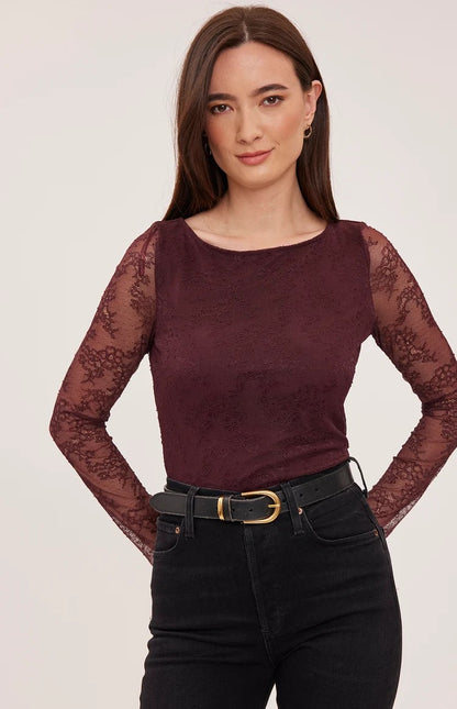 BELLA LACE TOP IN PORT
