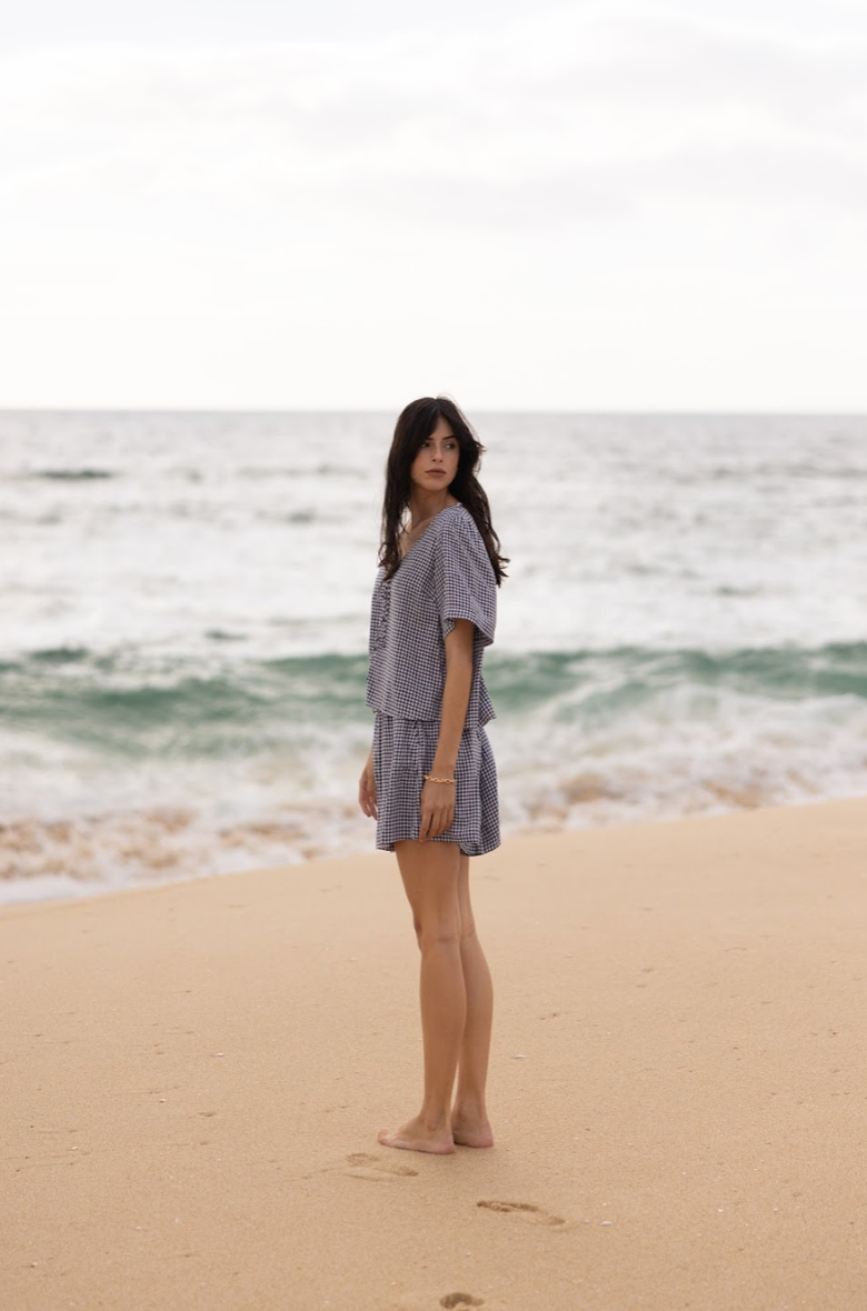 QUINN SHORT IN NAVY GINGHAM