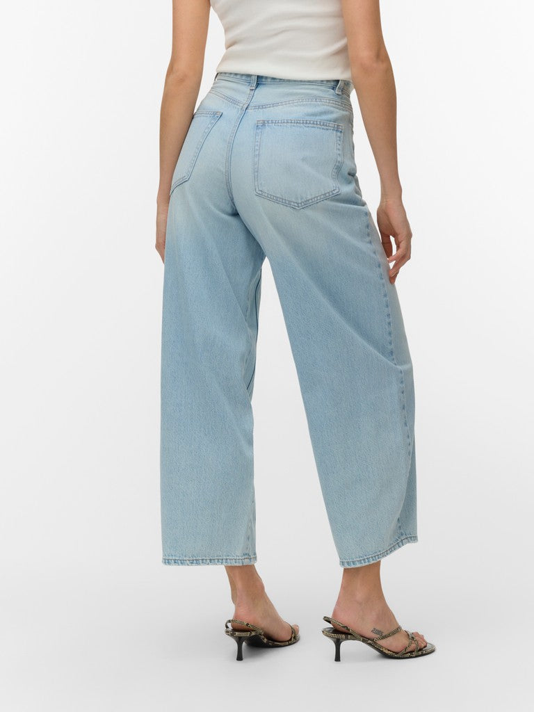 ZELDA BARREL JEANS