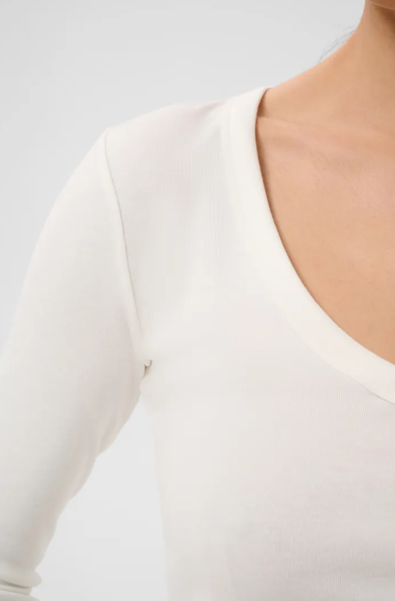 LIDDY V-NECK LONGSLEEVE IN CHALK