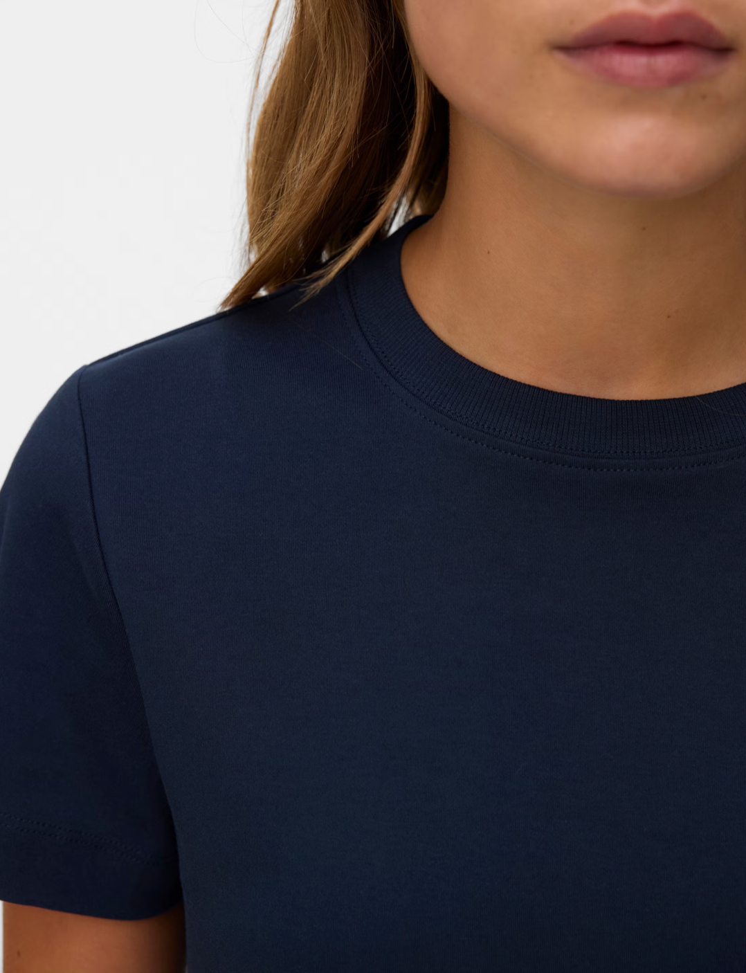 NAIMA TSHIRT IN NAVY