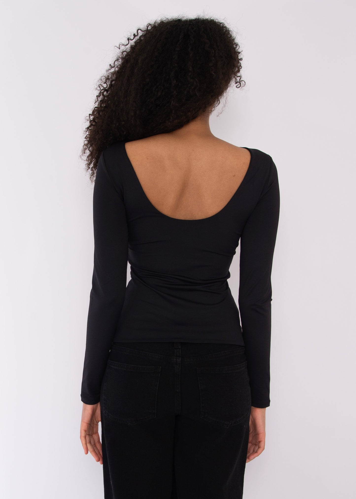 BRIDA LS Back Scoop Top - Black