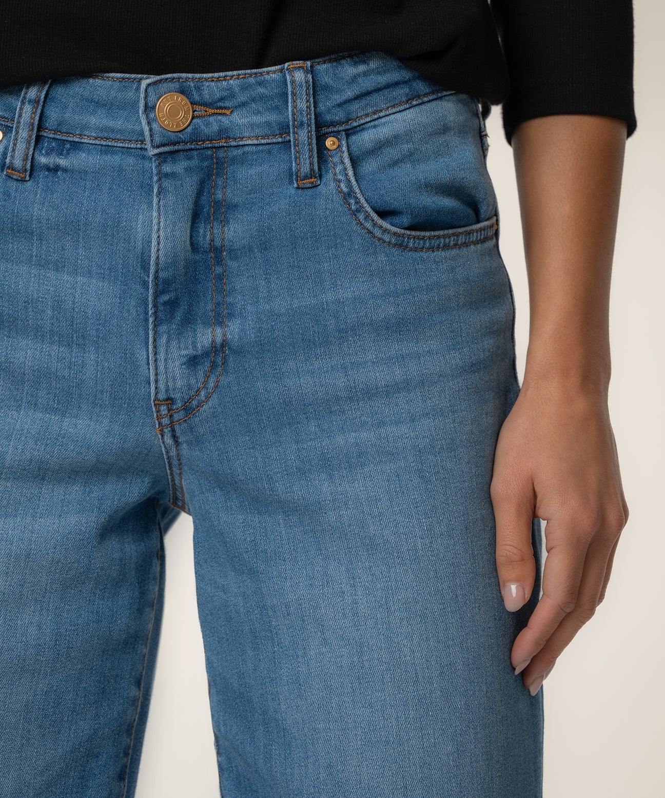 CHARLOTTE - High rise Wide Leg in Soaring