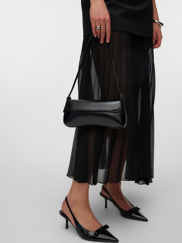 LIVA SHOULDER BAG IN BLACK