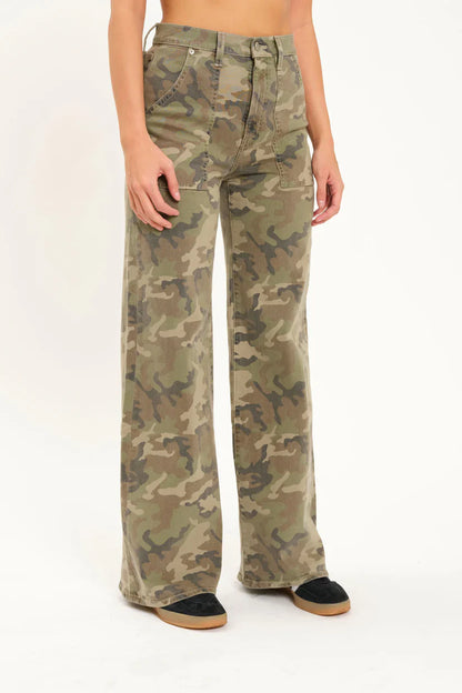 FAROUT Patchpocket High Rise Wide Leg Pant in Hideaway