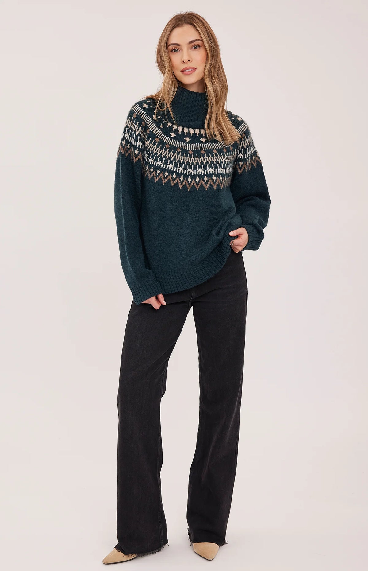 FREYA PULLOVER SWEATER