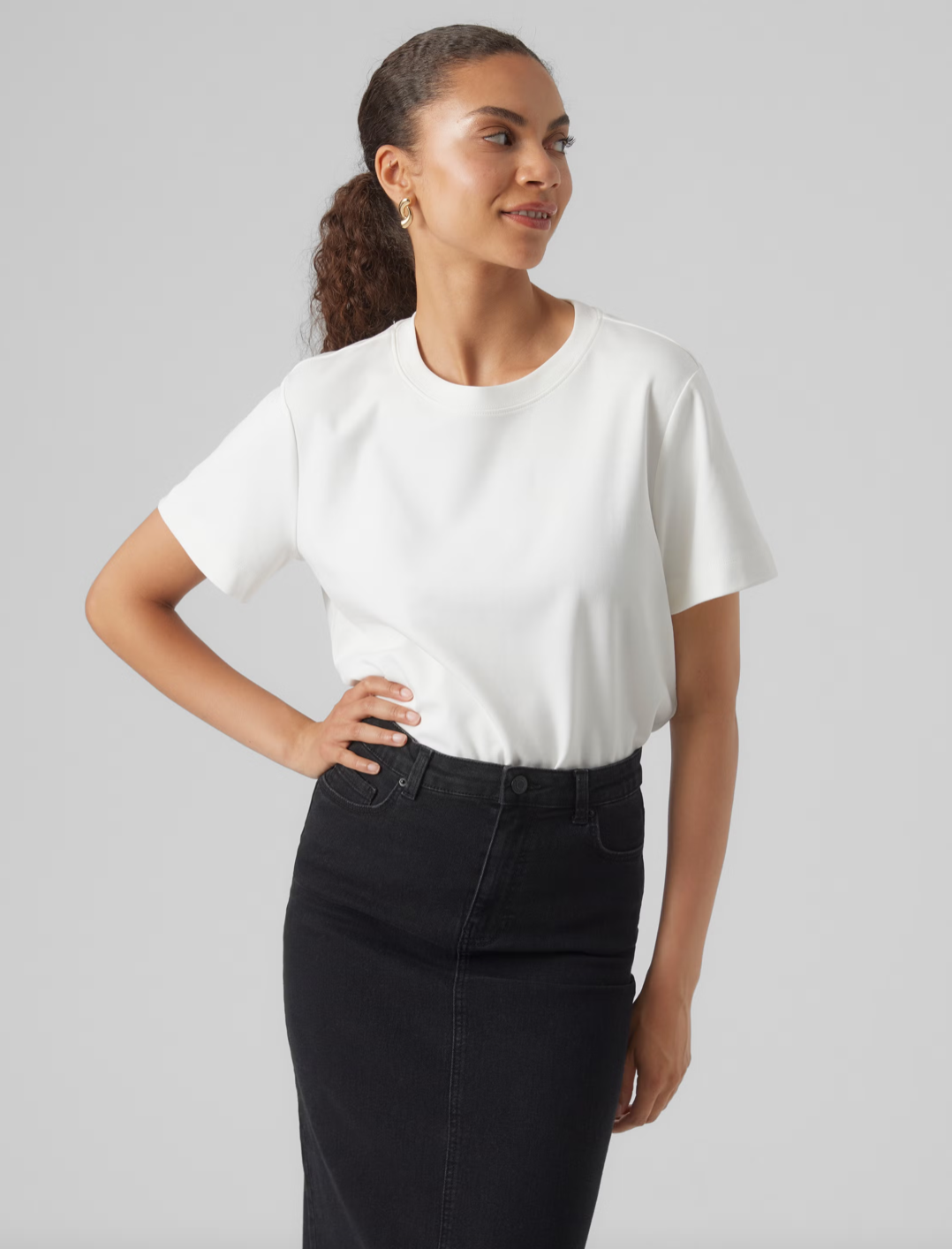 NAIMA TSHIRT IN WHITE