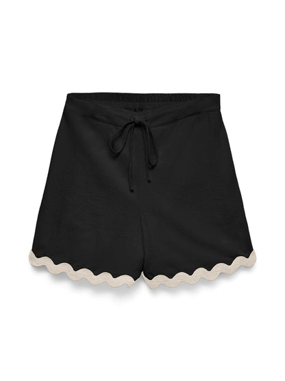 JENNA SHORTS IN BLACK