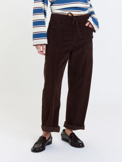 VILLA DRAWSTRING BARREL LEG PANT IN CHOCOLATE