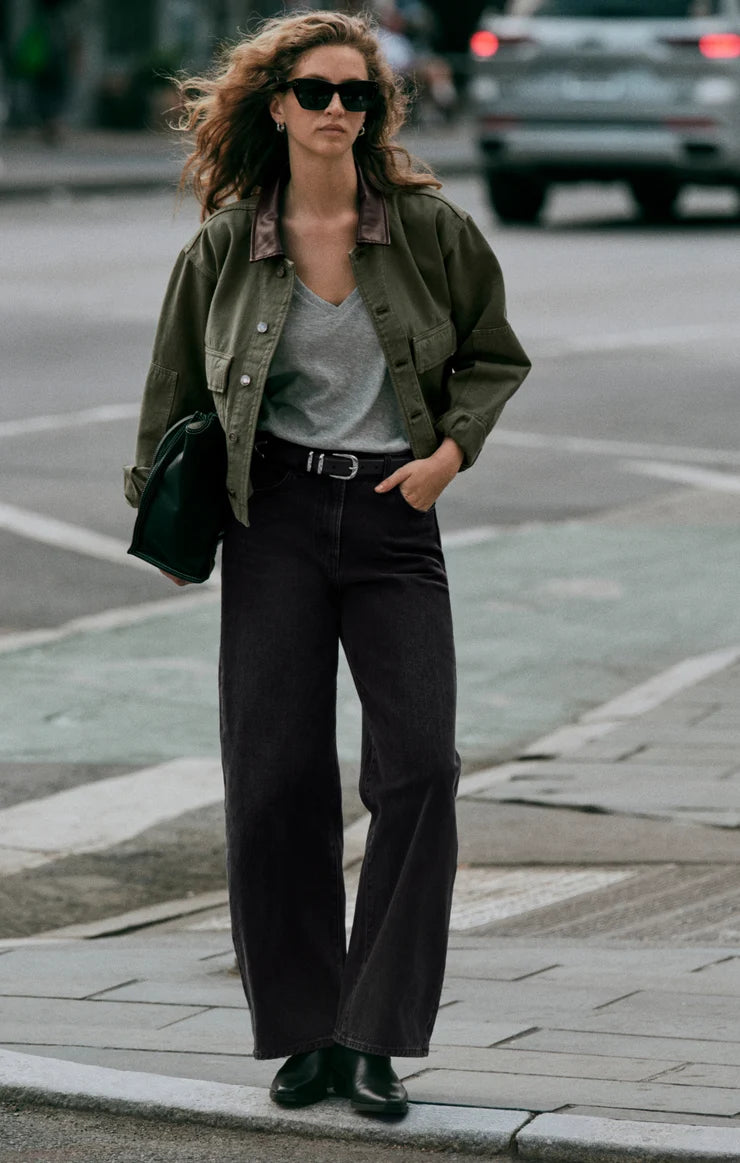 THE SHOW OFF HIGH-RISE BOWED DENIM