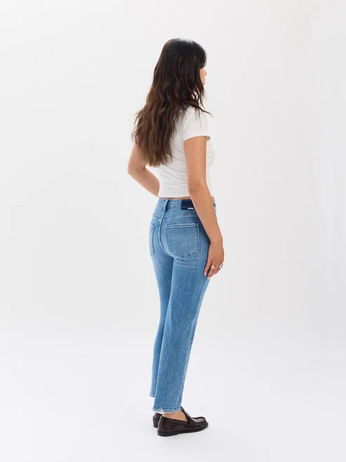 REBEL MID RISE ANKLE SLIM STRAIGHT IN REAL DEAL