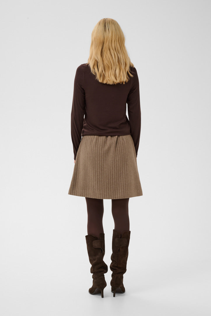 NIA LONG SLEEVE IN COFFEE BEAN