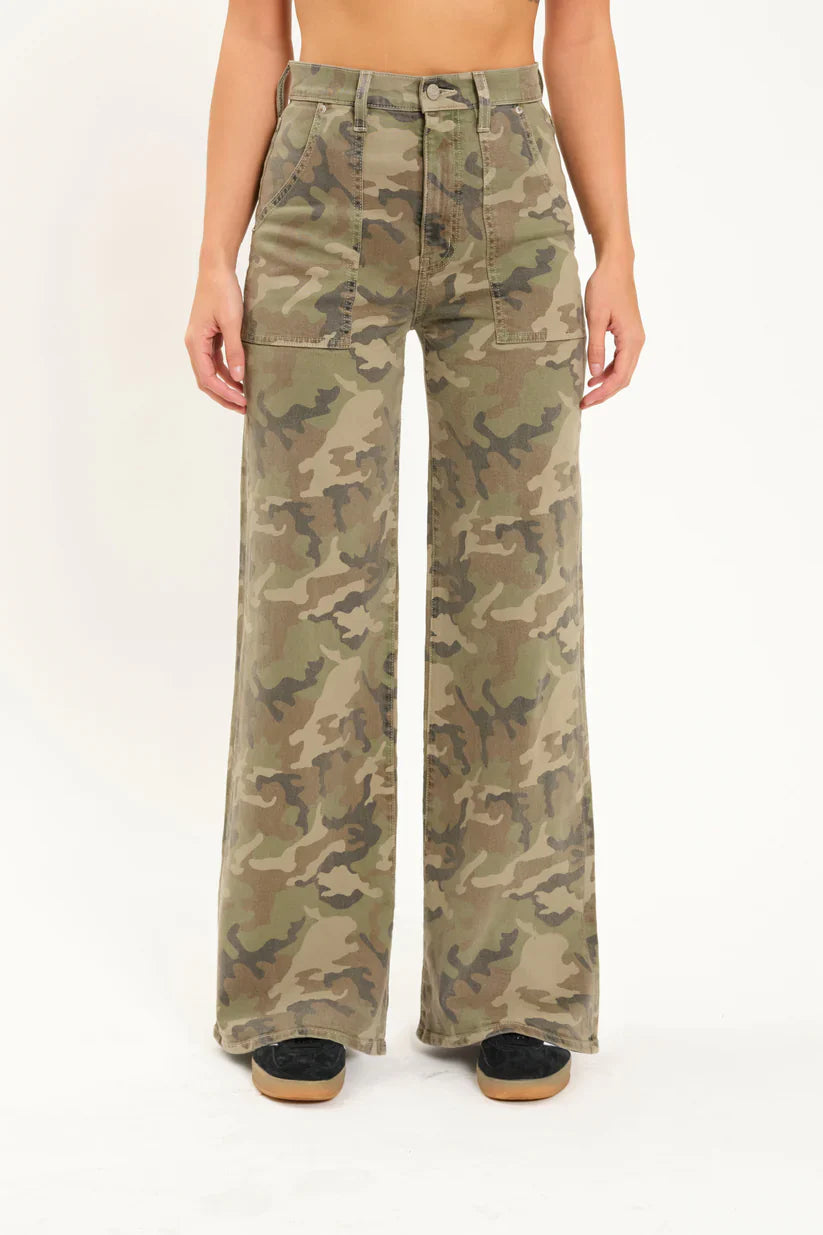 FAROUT Patchpocket High Rise Wide Leg Pant in Hideaway