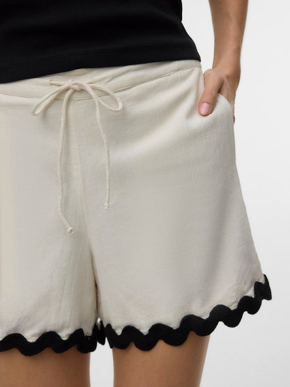 JENNA SHORTS IN BIRCH