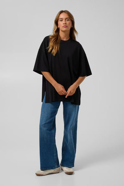 ANNIE T-SHIRT IN DEEP BLACK