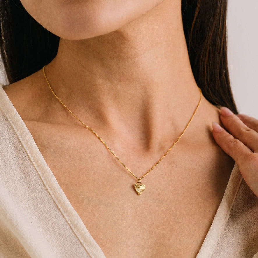 FLIRT NECKLACE