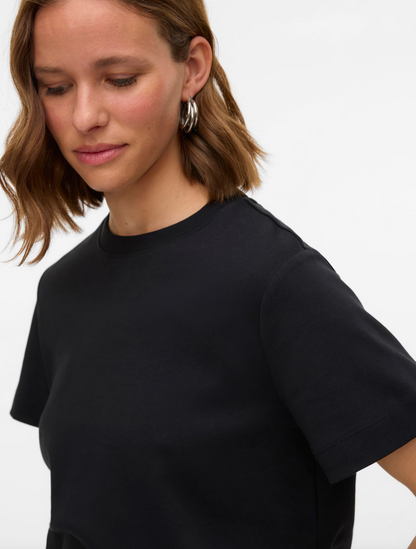 NAIMA TSHIRT IN BLACK