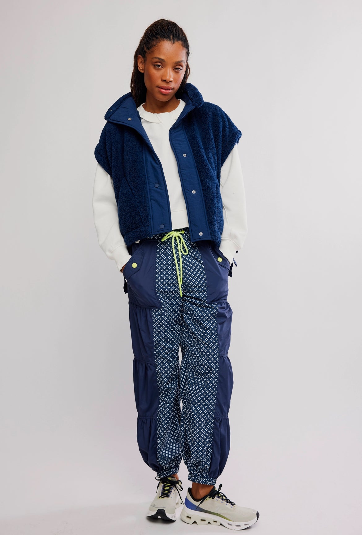 SCOUT IT OUT - Fleece Vest